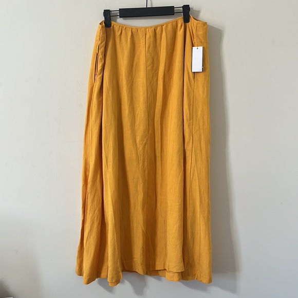 Astr The Label Marigold Divine Tie Waist Crop Top & Maxi Skirt Matching Set NEW - Picture 13 of 16